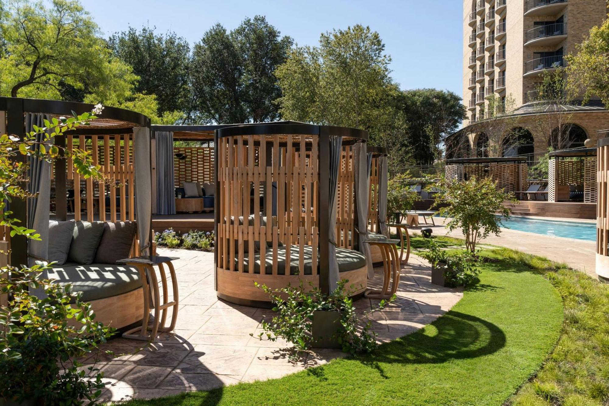 The Ritz-Carlton Dallas, Las Colinas Irving Bagian luar foto