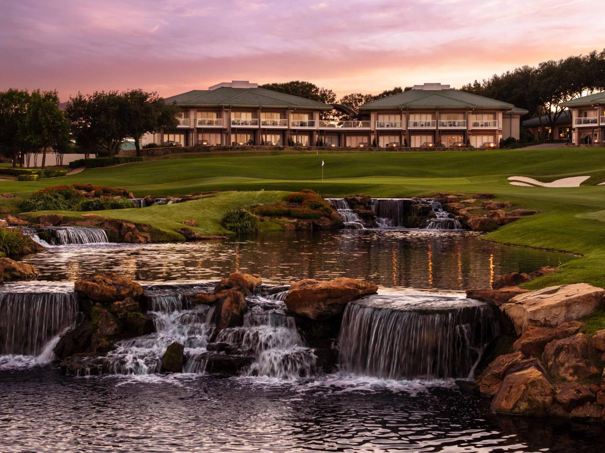 The Ritz-Carlton Dallas, Las Colinas Irving Bagian luar foto